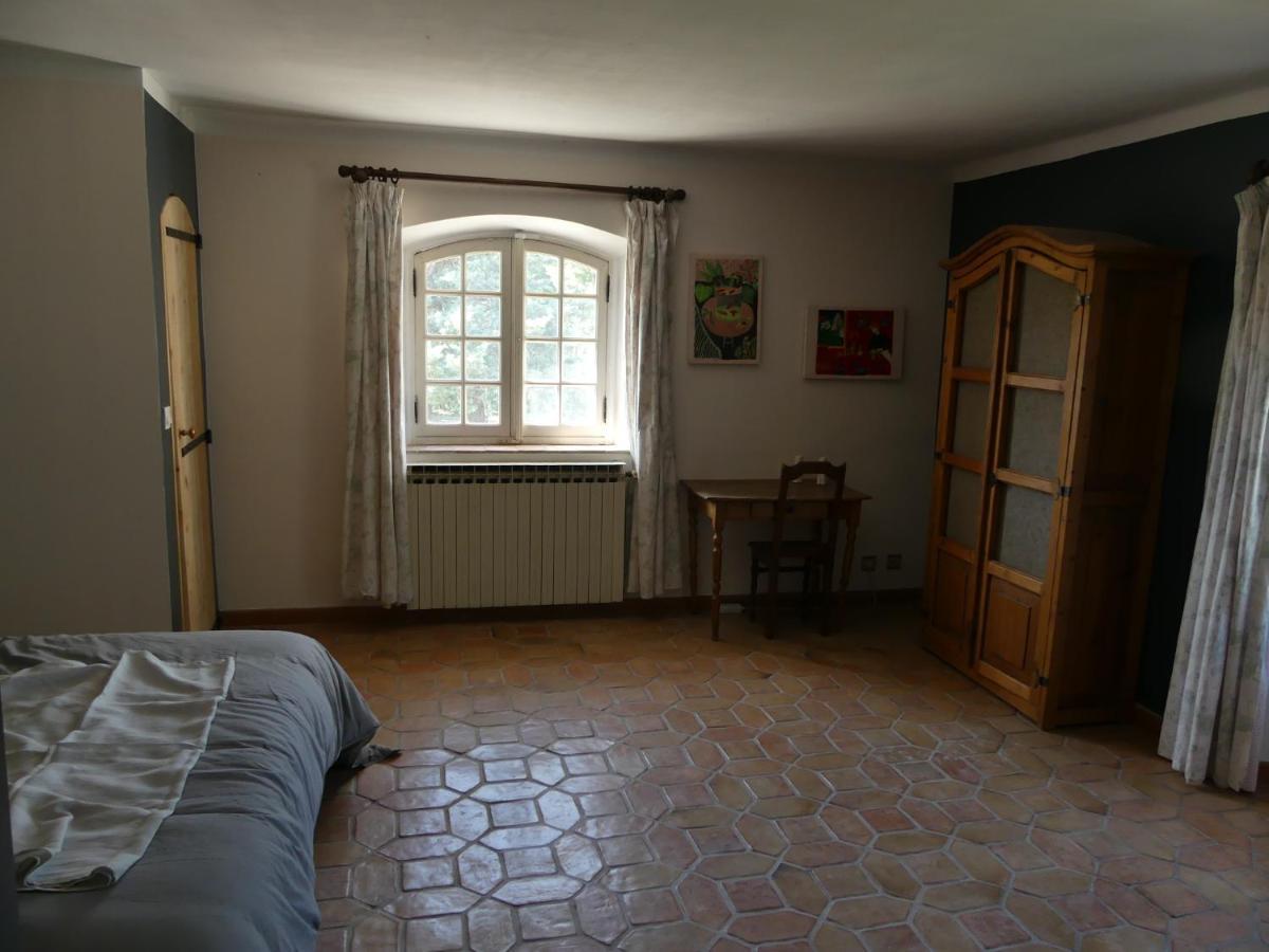 Le Charme D'Une Vieille Bastide Provencale Solliès-Pont 部屋 写真